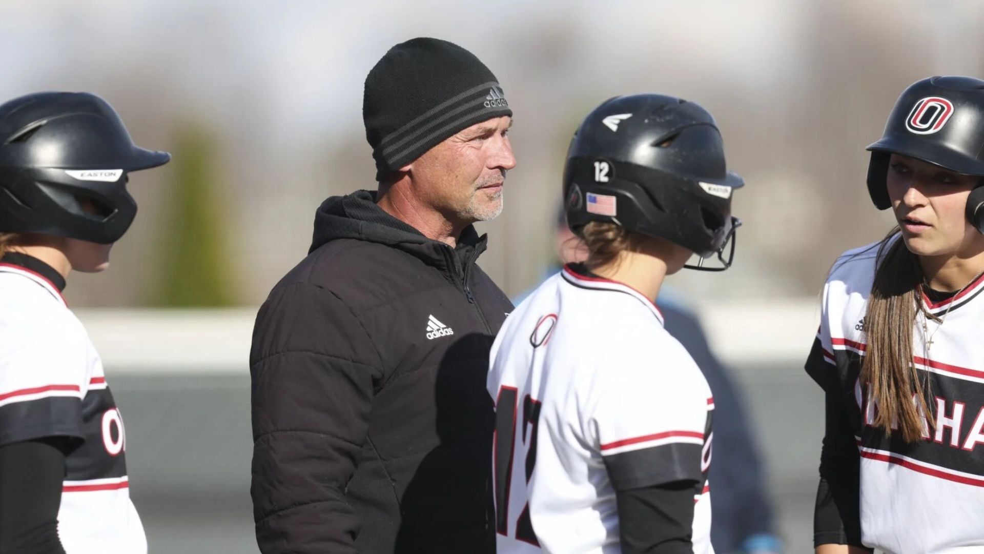 Omaha softball extends coach Mike Heard's contract; adds Bennington grad, Wichita State transfer